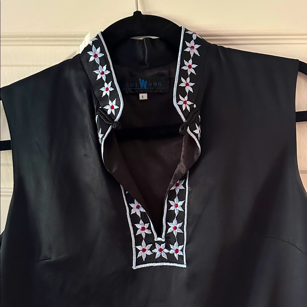 Vintage Sue Wong Black Embroidered Silk Sleeveless Kimono Blouse โข Size 6 โข EUC - Picture 4 of 7